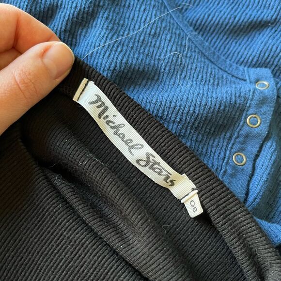 Michael Stars Ribbed Turtleneck Black OS - Picture 7 of 7